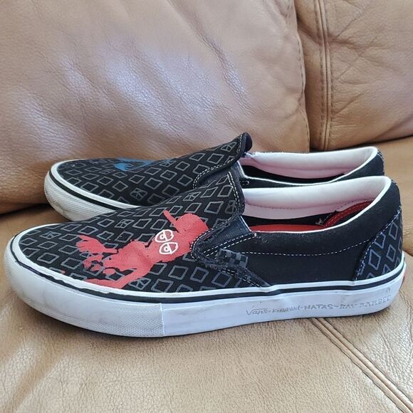Athletic_Shoes
